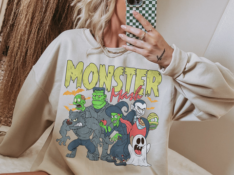 Vintage Retro Halloween Monster Sweatshirt, 90s Horror Movie Crewneck, Oversized Pumpkin Pullover Trendy Spooky Season Shirt, Y2K Halloween